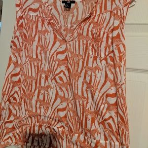 🎉🎈 5/$20 H & M  zebras! Medium top sleeveless s